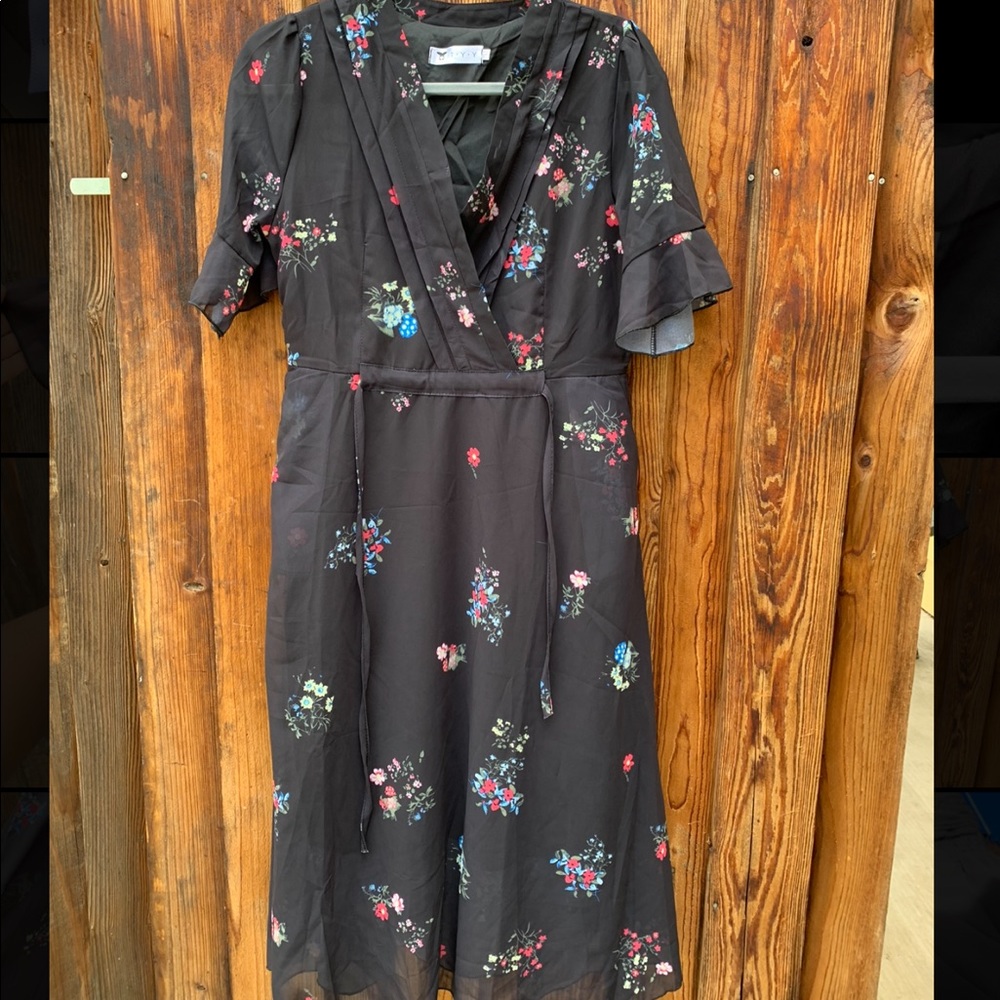 TYY Black Ruffles Sleeves Dress.